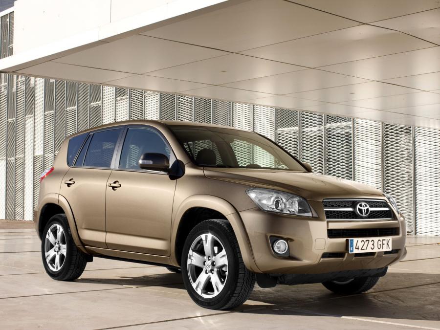  Toyota RAV4 2008 года  (фото 18 из 25)